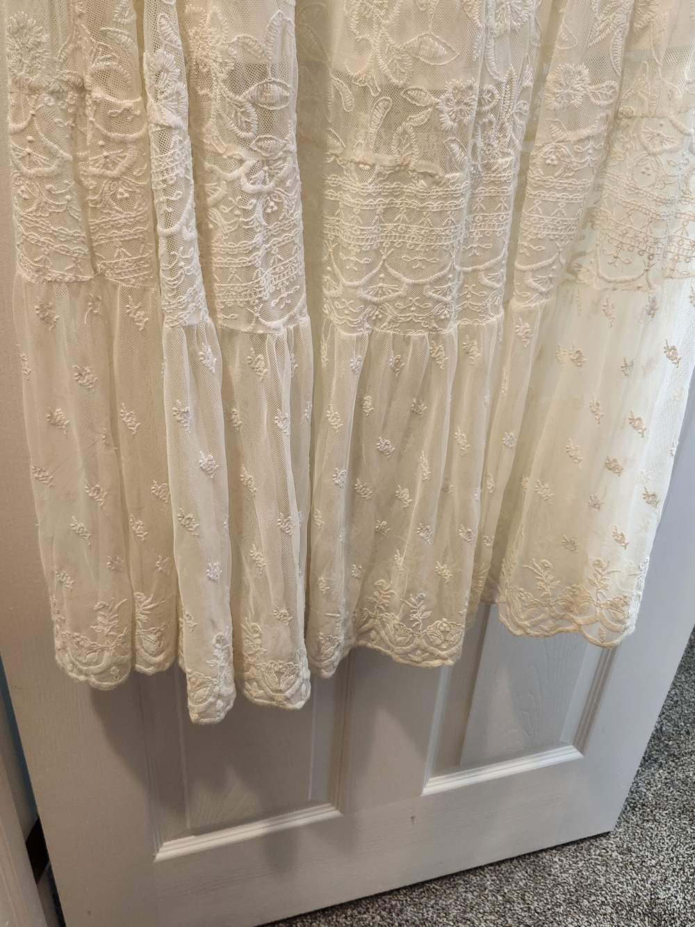 Torrid Bohemian Tiered Cream Lace Maxi Skirt, 3 = 3X - Picture 4 of 5